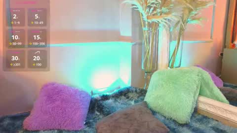 Snapshot of roman_chase chatting on November 8, 12:16 pm online show from November 8, 12:16 pm