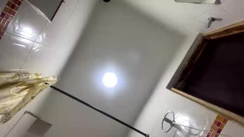 Snapshot of roman_chase chatting on November 18, 10:09 am online show from November 18, 10:09 am