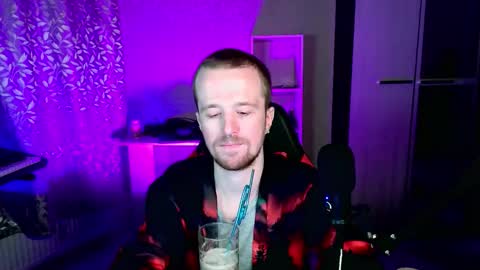 Snapshot of romantobizin chatting on March 1, 10:01 pm Roman online show from March 1, 10:01 pm