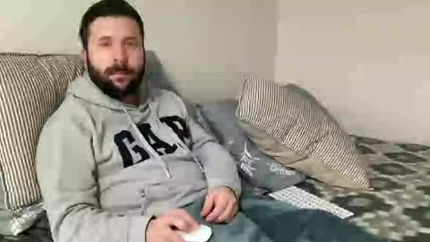 Snapshot of romeo_611842 chatting on September 17, 10:44 pm romeo_611842 online show from September 17, 10:44 pm