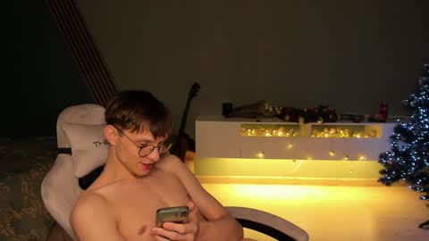 Snapshot of romeo_mercy chatting on December 29, 8:22 am Romeo online show from December 29, 8:22 am