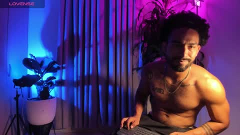 R O M E O  online show from September 10, 5:51 am