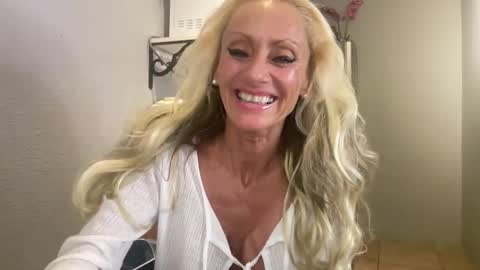 romeodiamond online show from December 4, 2:43 am