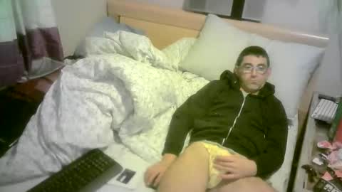 Snapshot of romson998181 chatting on November 2, 10:01 pm romson998181 online show from November 2, 10:01 pm