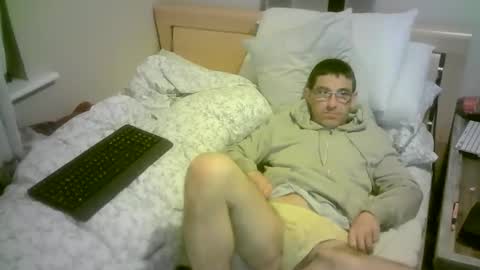 Snapshot of romson998181 chatting on March 22, 11:52 pm romson998181 online show from March 22, 11:52 pm