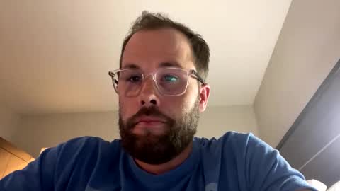 Snapshot of ronald2774 chatting on November 18, 2:39 am ronald2774 online show from November 18, 2:39 am