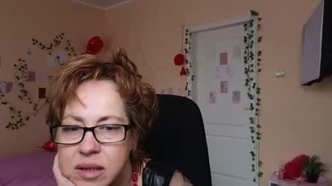 ronda_roni online show from April 8, 6:35 am