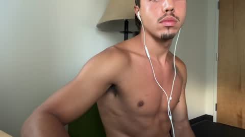 Ronney online show from August 4, 12:36 am