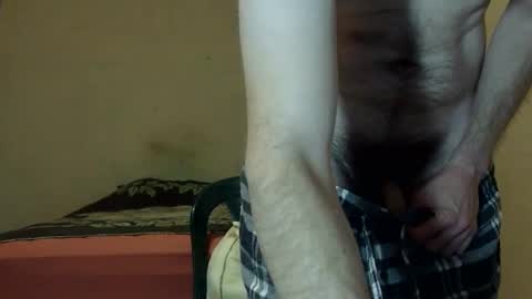 Snapshot of ronniemaster chatting on October 31, 2:56 am ronniemaster online show from October 31, 2:56 am