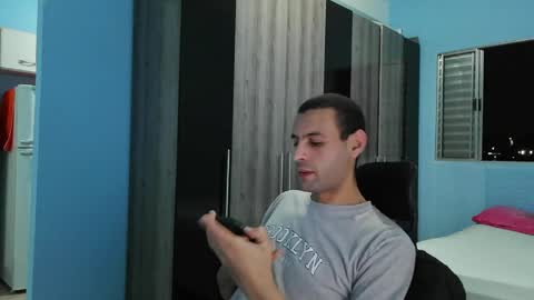 ronny online show from May 4, 10:06 pm