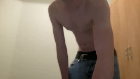 ronnyghg online show from March 1, 8:42 pm