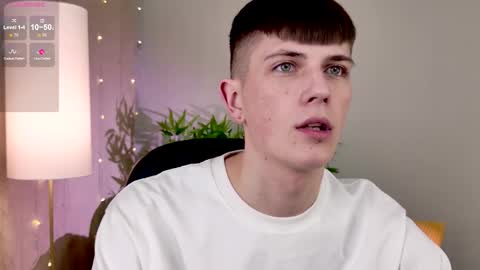 Snapshot of rony_winston chatting on February 24, 9:13 pm Rony online show from February 24, 9:13 pm