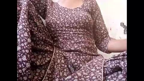 Snapshot of roop_sexy642 chatting on March 14, 5:13 am roop_sexy642 online show from March 14, 5:13 am