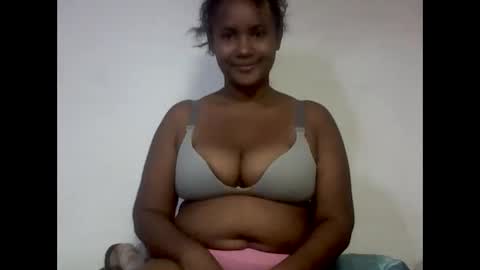 Snapshot of roosesexy chatting on May 30, 8:00 am roosesexy online show from May 30, 8:00 am