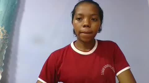 Snapshot of rosah225127 chatting on April 9, 2:11 pm rosah225127 online show from April 9, 2:11 pm