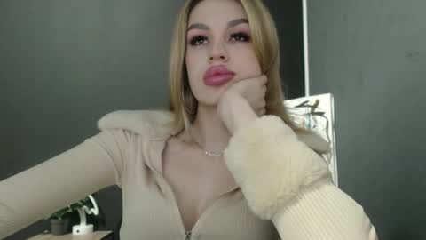 Rosalina online show from October 23, 1:10 pm