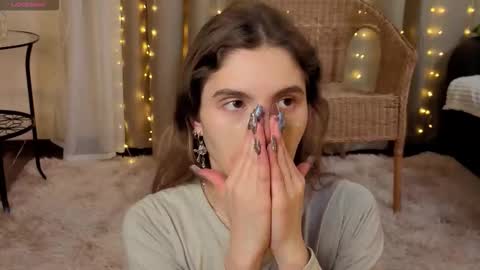 Kylie online show from February 10, 5:17 pm