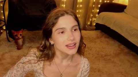 Kylie online show from May 8, 5:18 pm
