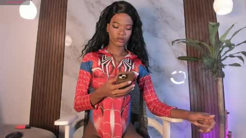 rosaly_rodman online show from April 17, 7:06 pm