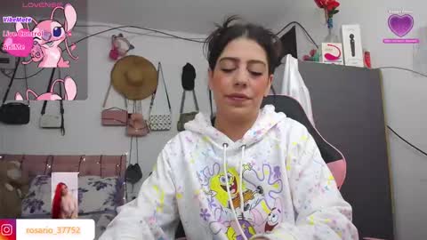 Snapshot of rosario_1996 chatting on October 17, 7:00 am rosario_1996 online show from October 17, 7:00 am