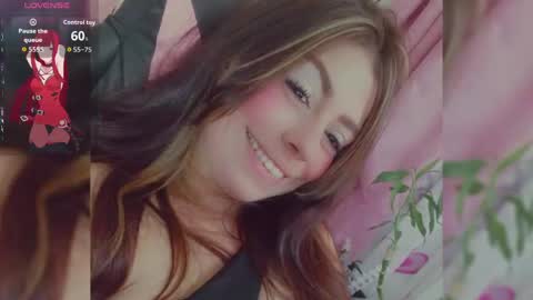 Snapshot of rosario_1996 chatting on May 26, 10:50 pm rosario_1996 online show from May 26, 10:50 pm
