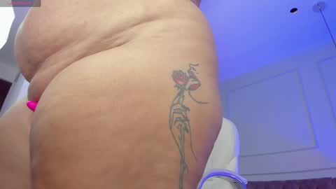 Snapshot of rose__monroe chatting on April 18, 8:20 pm rose__monroe online show from April 18, 8:20 pm