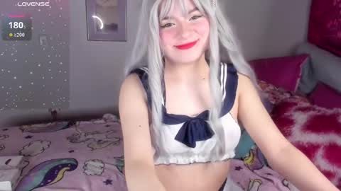 Snapshot of rose_adeline chatting on February 4, 8:46 am rose online show from February 4, 8:46 am