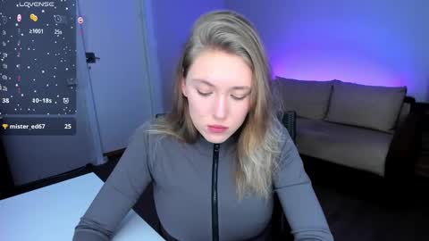 Rose but u can call me princess online show from December 18, 8:15 pm