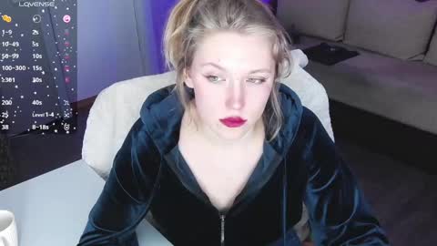 Rose but u can call me princess online show from June 1, 8:21 pm