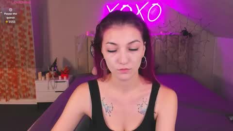 Kimberlly online show from October 31, 12:00 am