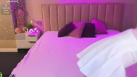 Snapshot of rose_dixon chatting on June 10, 11:13 pm Kimberlly online show from June 10, 11:13 pm