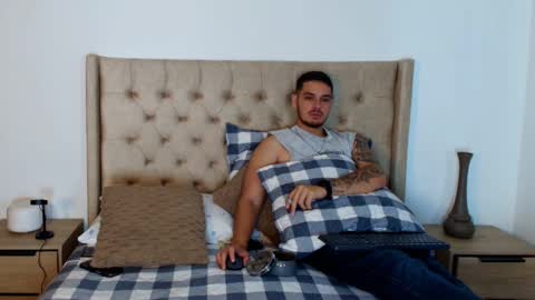 Rose And Dom online show from November 7, 2:00 am