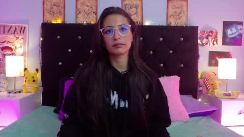 Snapshot of rose_smiley1 chatting on May 7, 3:56 am Rose online show from May 7, 3:56 am