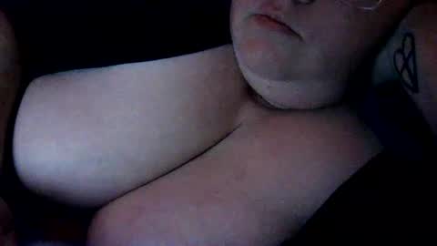 roseemeraldof online show from March 11, 6:08 am