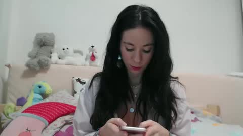 Snapshot of roselynsun chatting on January 14, 12:35 pm Rose online show from January 14, 12:35 pm