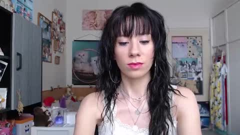 Snapshot of roselynsun chatting on March 30, 1:01 pm Rose online show from March 30, 1:01 pm