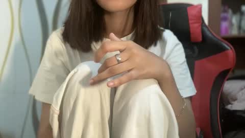 Snapshot of rosemae07 chatting on May 12, 4:37 pm rosemae07 online show from May 12, 4:37 pm