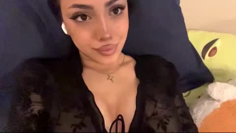 Mimi online show from December 5, 3:09 pm