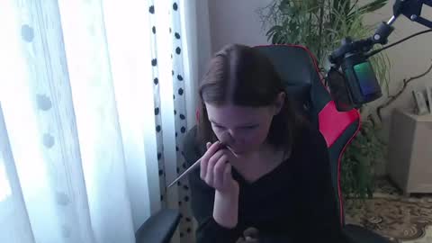 Lina online show from April 13, 10:32 am