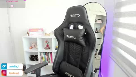 Nat online show from December 3, 2:59 pm