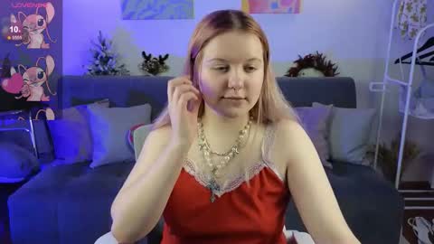 rosethomas_ online show from January 15, 10:20 am