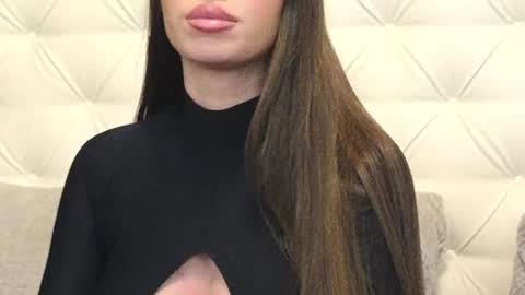 Gabriela online show from January 22, 1:00 pm