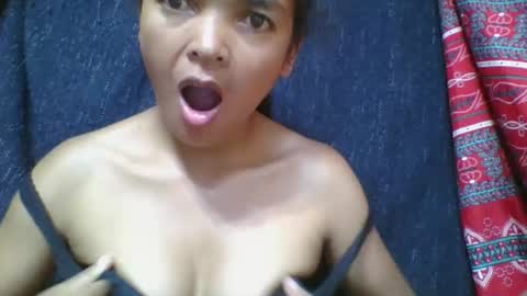 rosia685234 online show from March 23, 4:22 pm