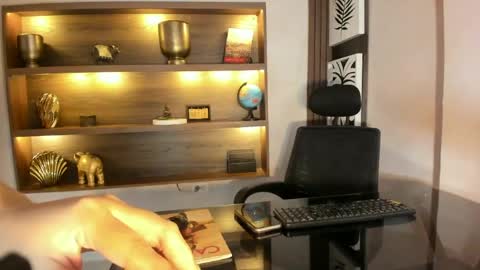 Snapshot of rosie_chell chatting on May 22, 12:00 pm Rosie online show from May 22, 12:00 pm