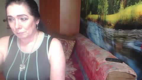 Snapshot of rositasky chatting on December 21, 1:35 am RositaSky online show from December 21, 1:35 am