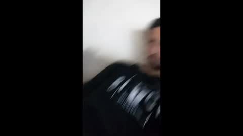 Snapshot of roskof69 chatting on February 26, 7:31 am Ribuu online show from February 26, 7:31 am