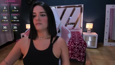 Snapshot of rossa_selene chatting on January 26, 3:27 am Rossa online show from January 26, 3:27 am