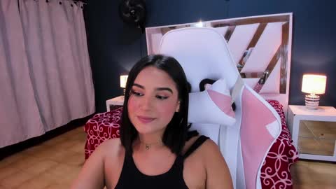 Snapshot of rossa_selene chatting on January 31, 6:35 am Rossa online show from January 31, 6:35 am