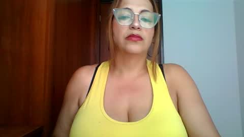 Snapshot of rossanalionheart chatting on April 19, 1:10 pm Rossana online show from April 19, 1:10 pm