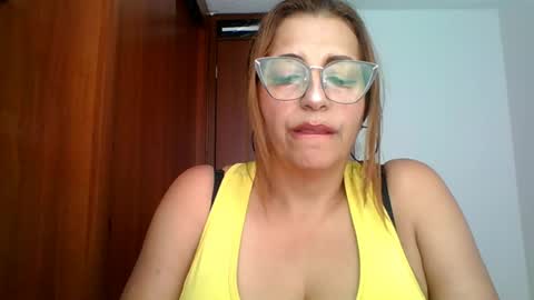 Snapshot of rossanalionheart chatting on April 19, 6:10 pm Rossana online show from April 19, 6:10 pm